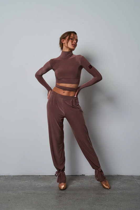 Damira x Victoria Mocha