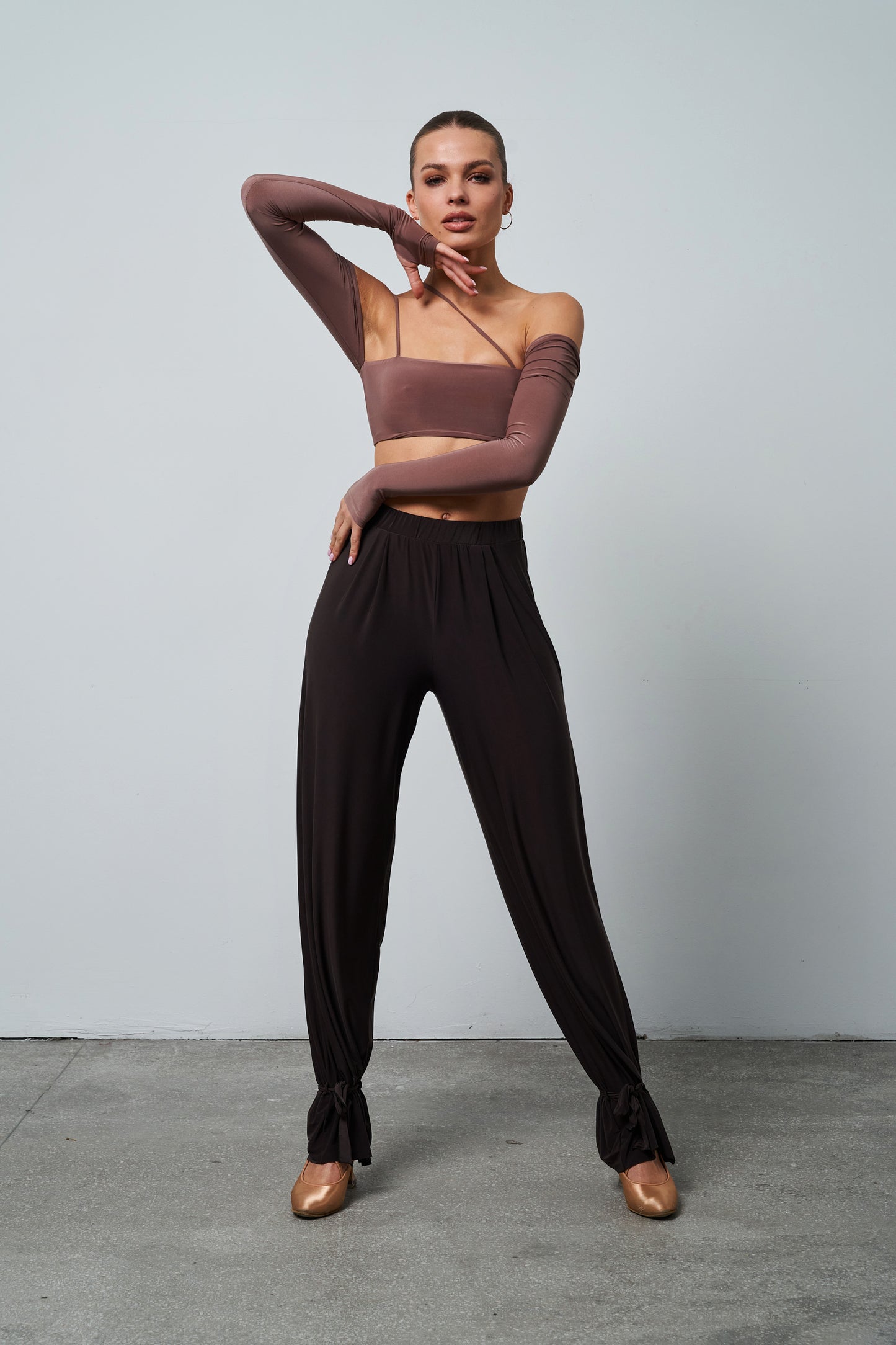 Damira Dark Chocolate x Mira Mocha