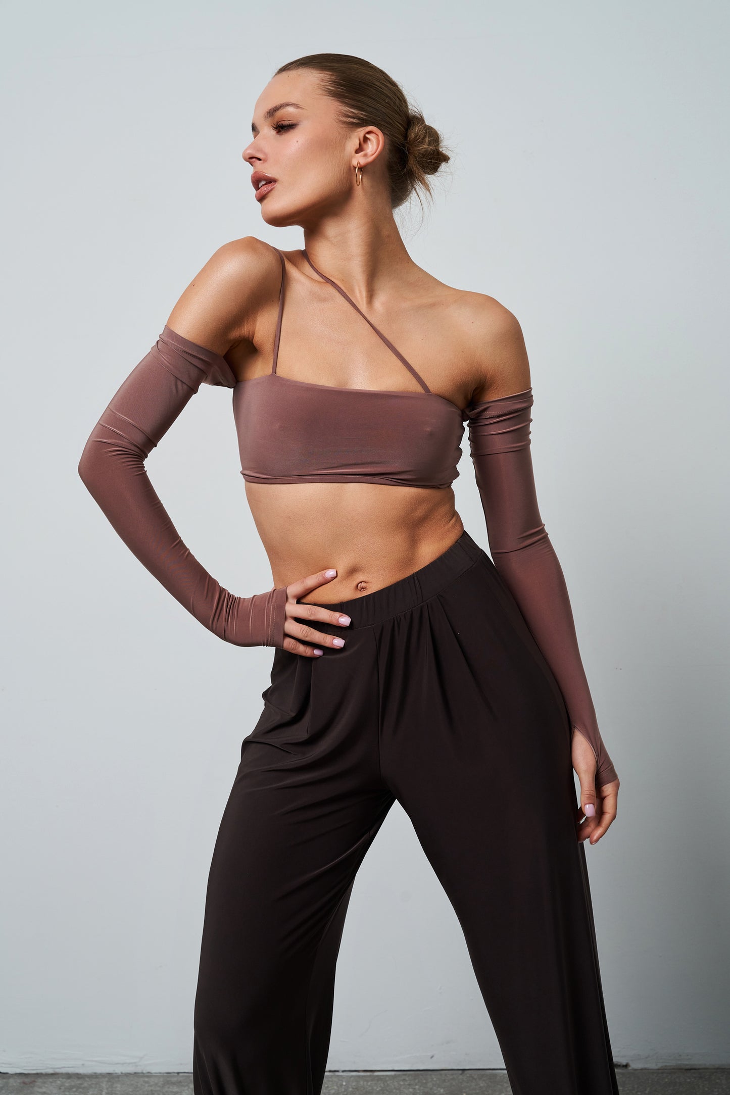 Damira Dark Chocolate x Mira Mocha